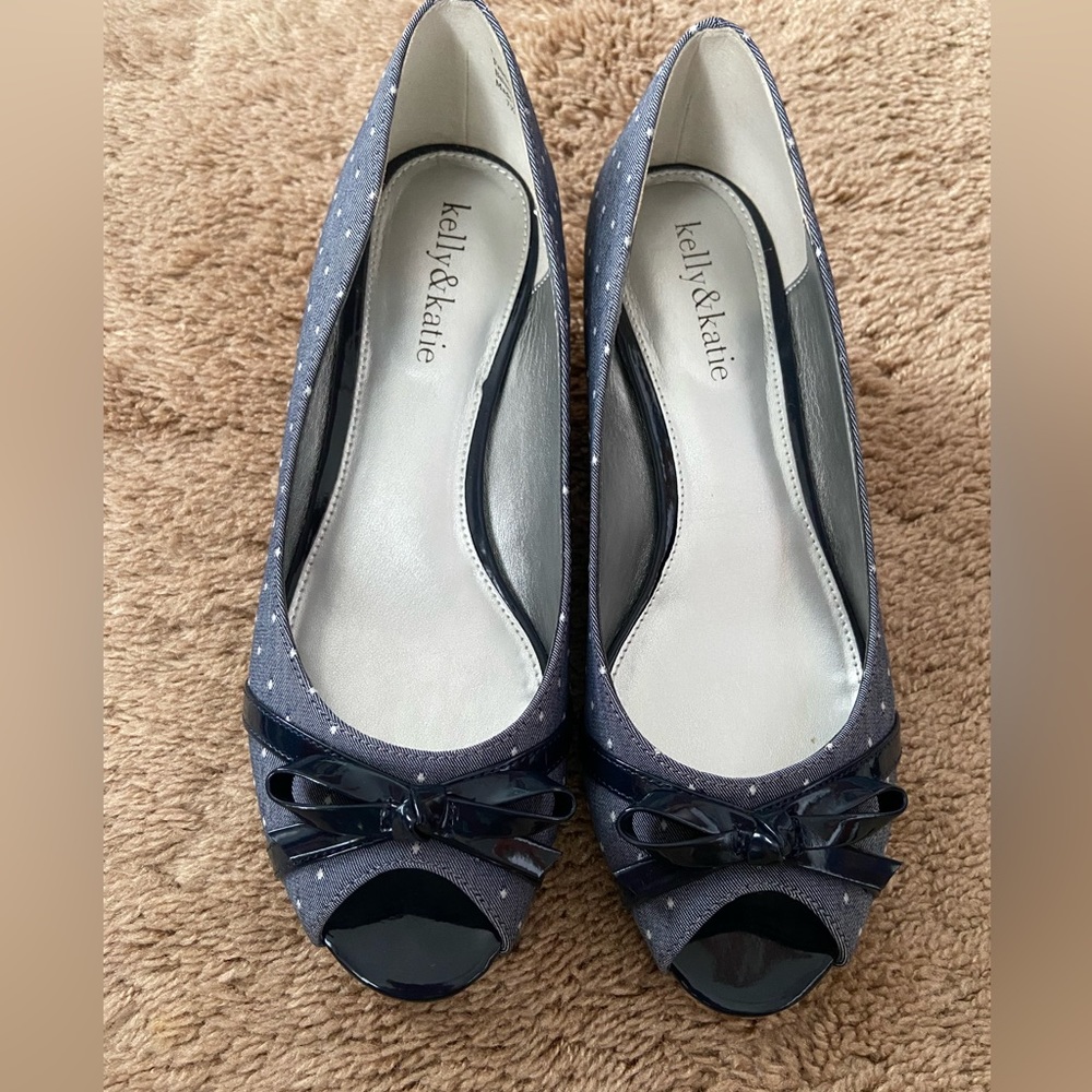 Kelly & Katie polka dot wedge shoes